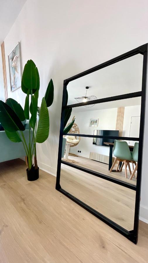 Apartamento La Douceur Roannaise - Parking Prive Proche Gare Roanne Exterior foto